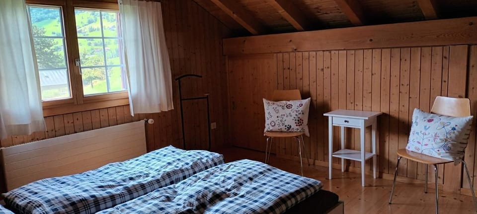 Bedroom 1 with double bed (160x200)