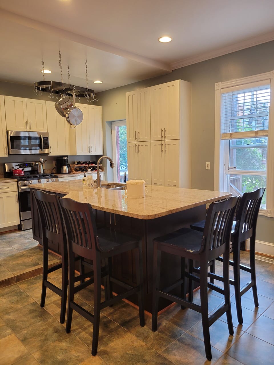 chef's kitchen