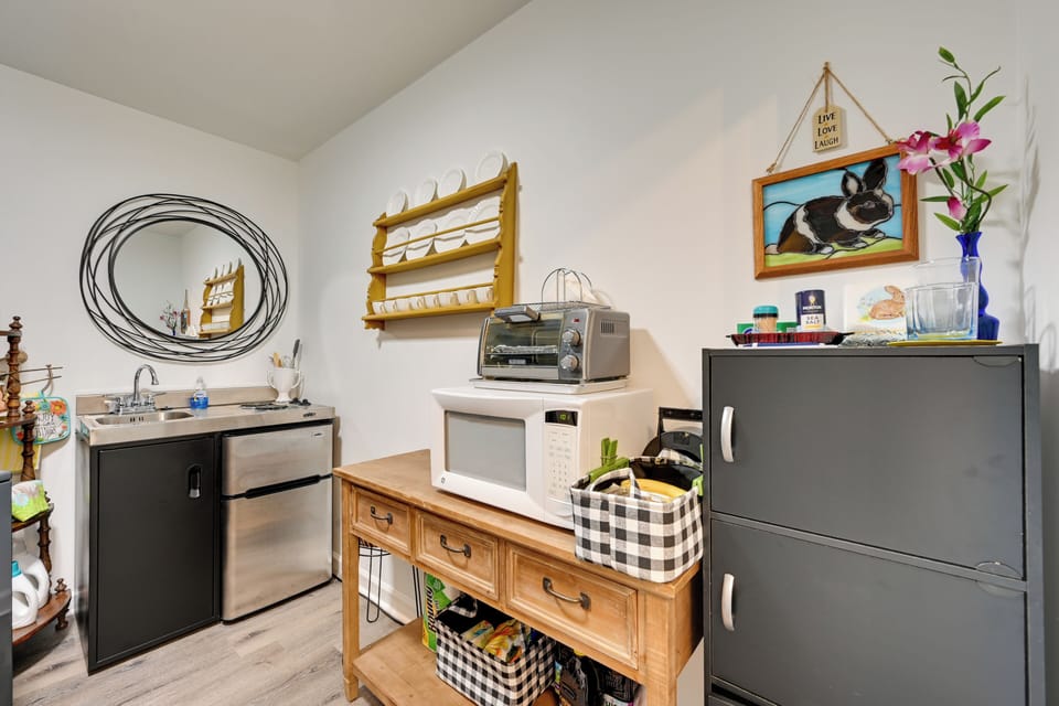 Kitchenette | Washer & Dryer | Upper Level