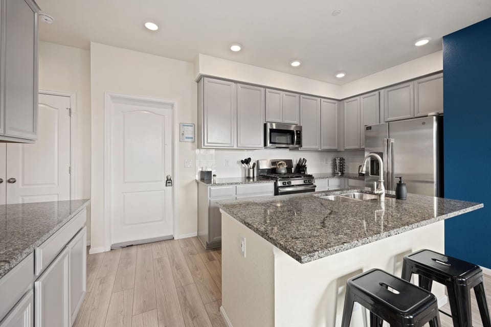 Chef's Kitchen with Stainless Steel Appliances