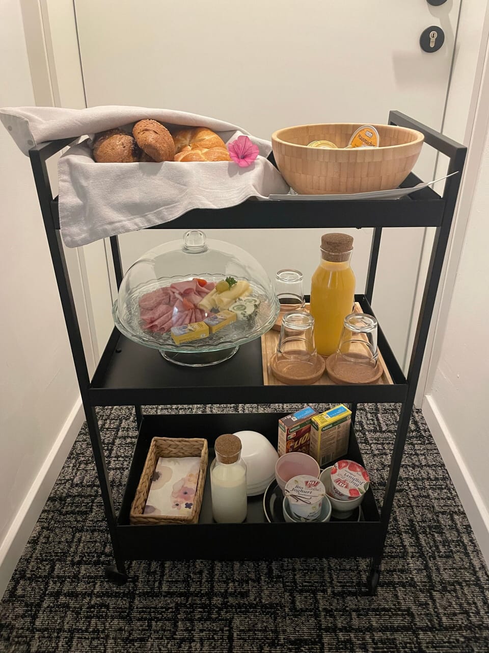 Breakfast meal