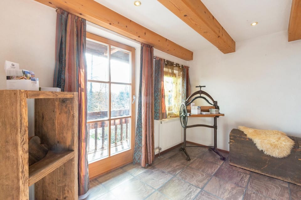 Entrance / Reception