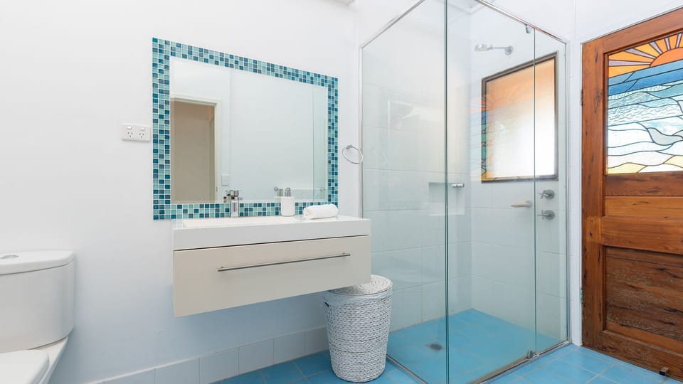 Bath room - 1