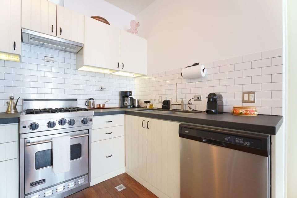 Modern kitchen