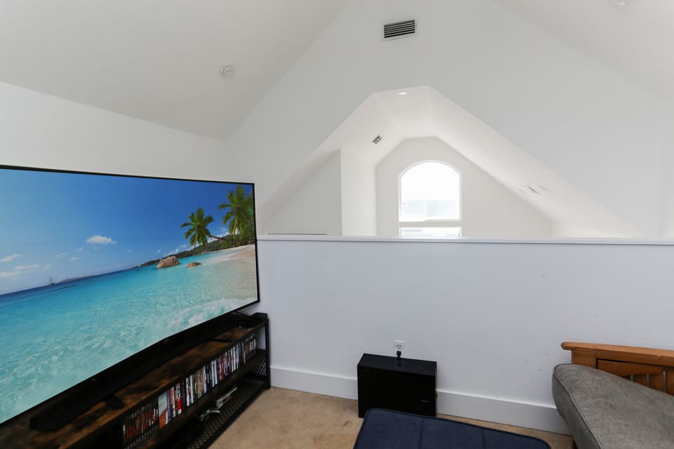 Upstairs Loft - Gulf View