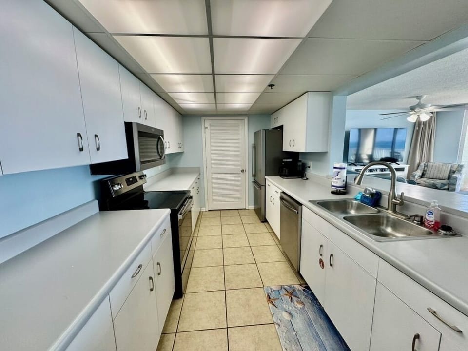 Fully stocked kitchen for cooking a meal