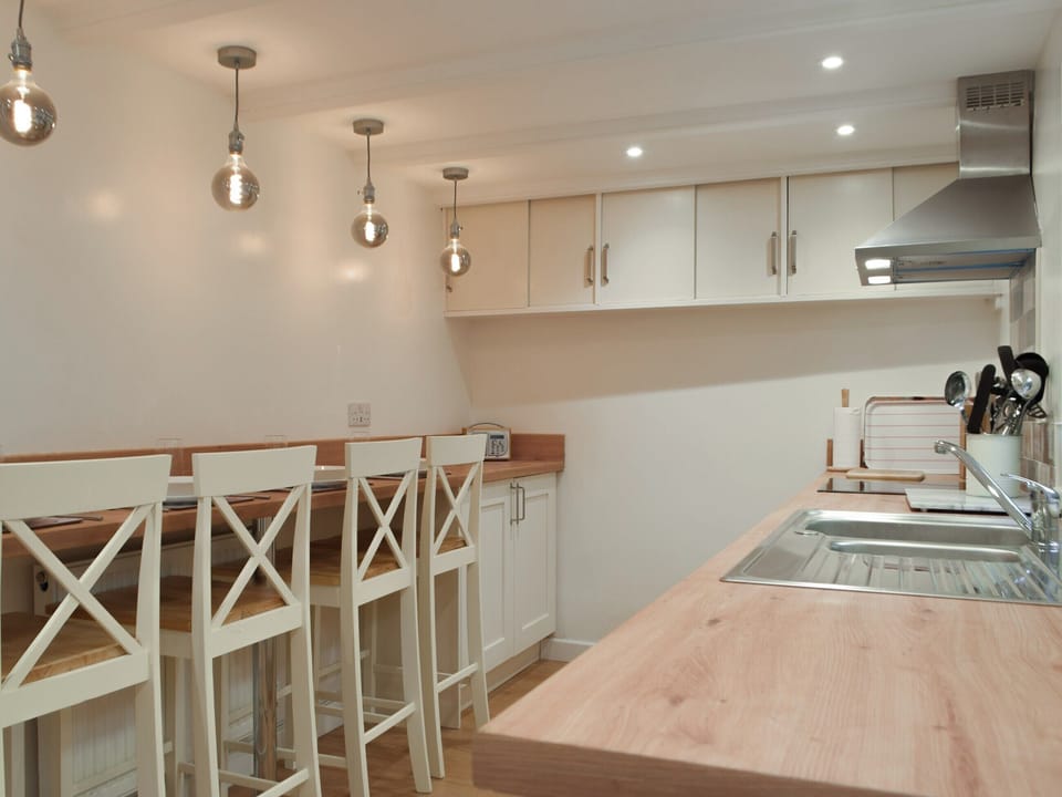 Kitchen/diner | Snowdrop Cottage, Fishguard