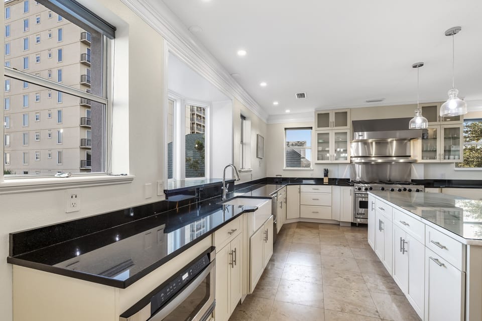 Gourmet Kitchen