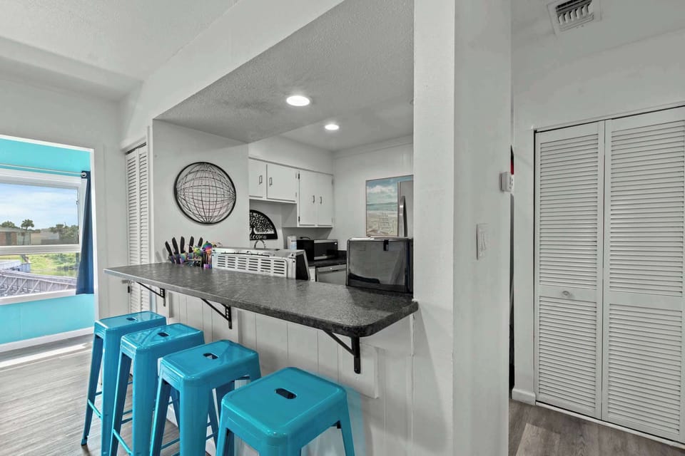 Open-concept living and dining - perfect for group meals and laughter-filled nights.