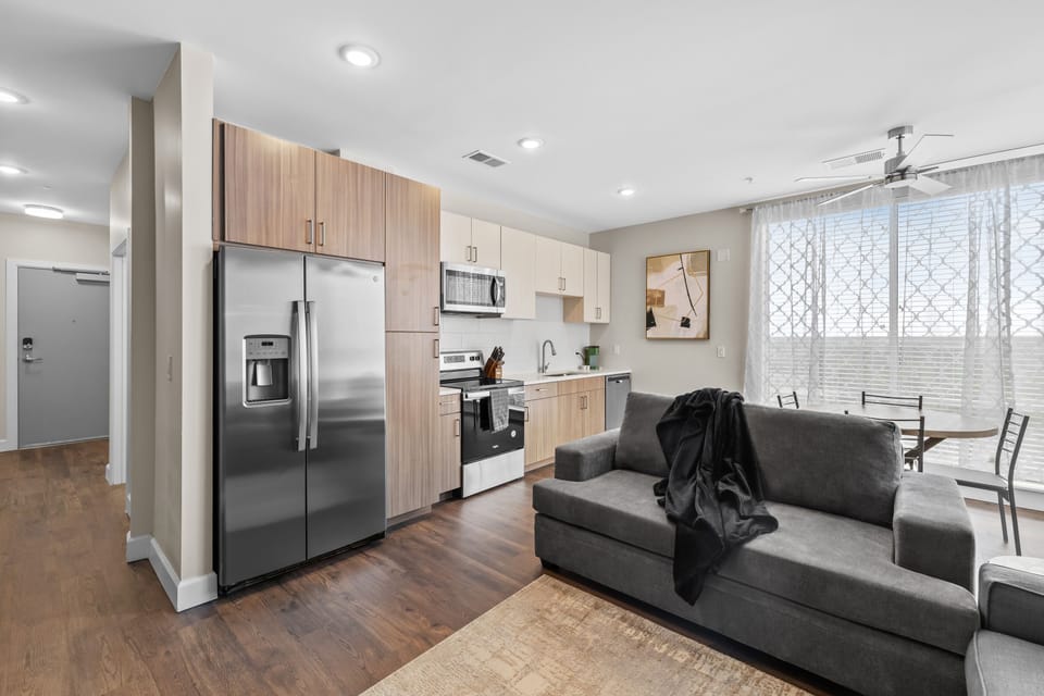 Living Room/ Kitchen/ Dining Room 