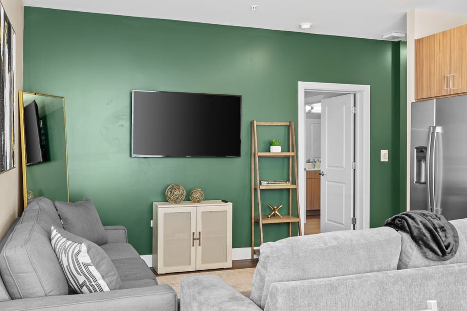 Living Room w/ 55- inch Smart TV 