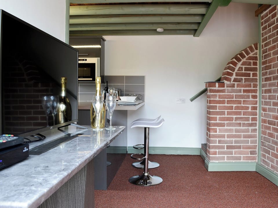 Open plan living space | Darci&rsquo;s Lodge - Doddick Farm Cottages, Threlkeld, near Keswick