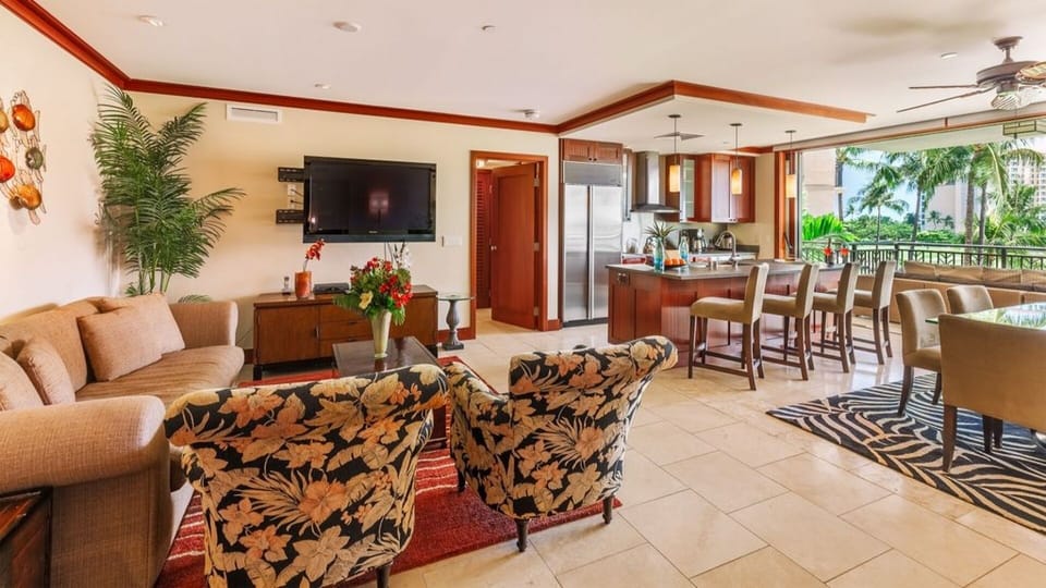 Beach Tower 303 - Living room