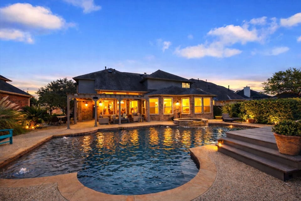 Backyard/Pool