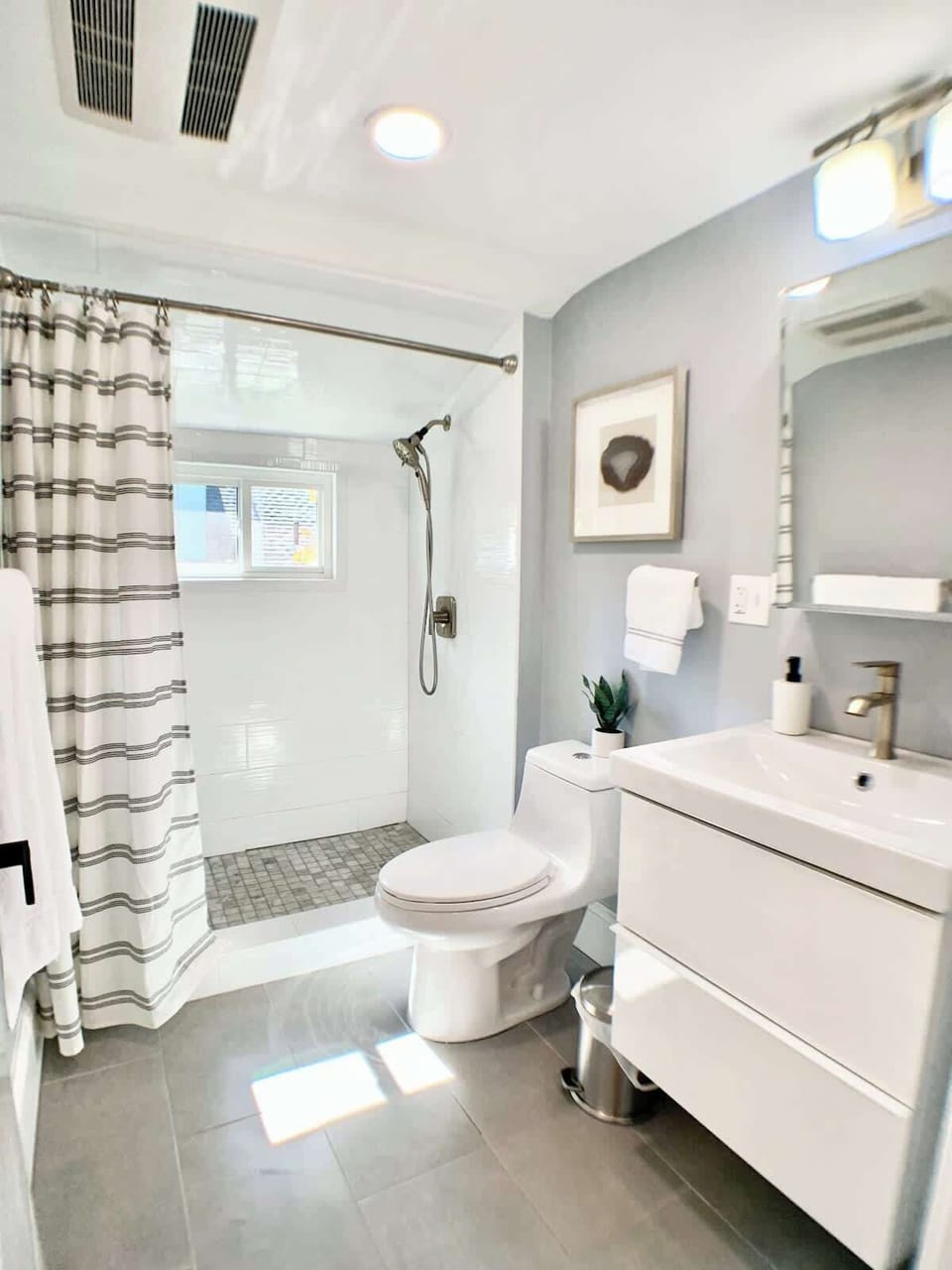 Bathroom: Brand new, strong water pressure, one piece toilet and medicine cabinet. 