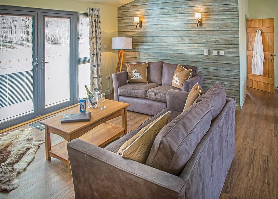Rustic Lodge 2 (Pet)