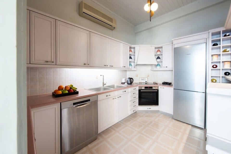 Fully equipped kitchen for all your meal needs

