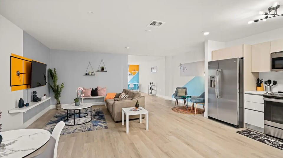Very spacious and comfortable unit with wide entrance doors 