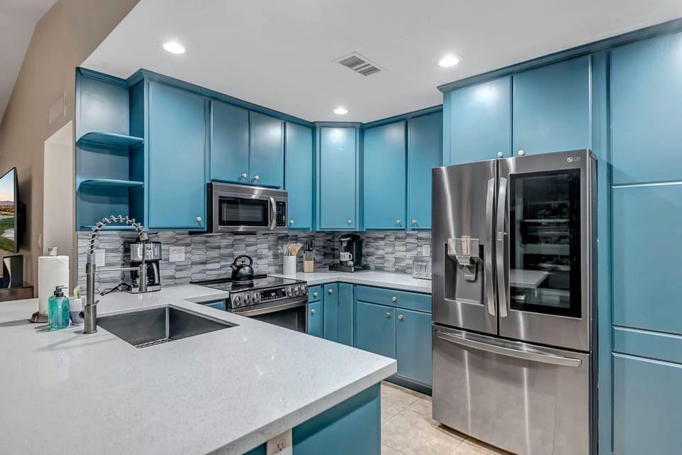 Fully Equipped Kitchen with Stainless Steel Appliances