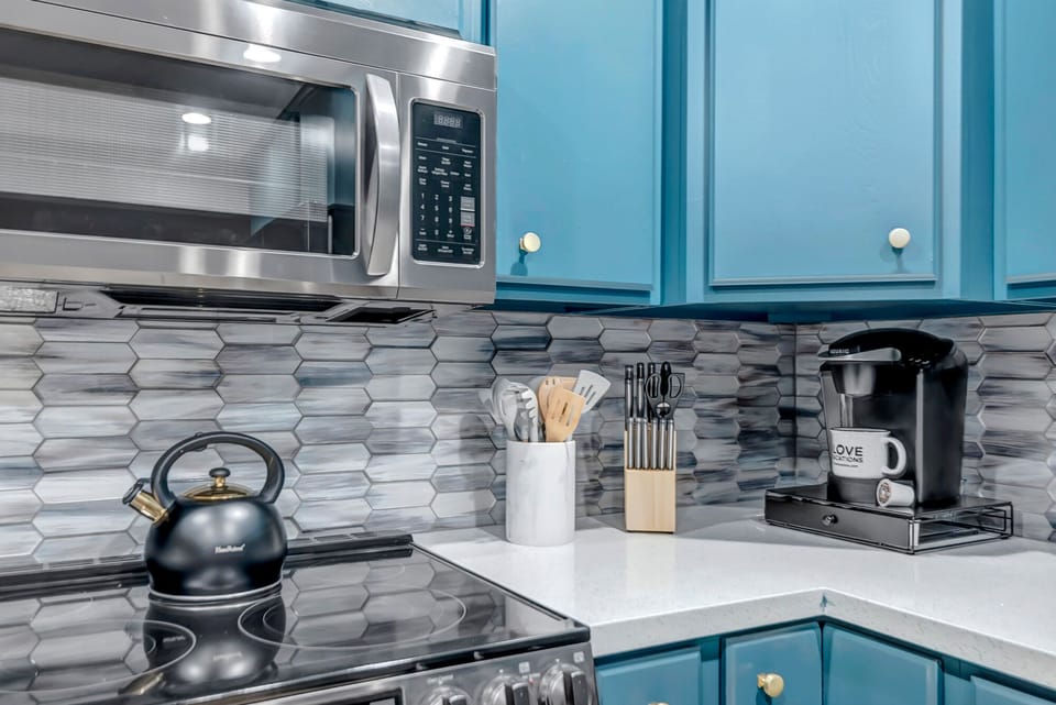 Fully Equipped Kitchen with Stainless Steel Appliances
