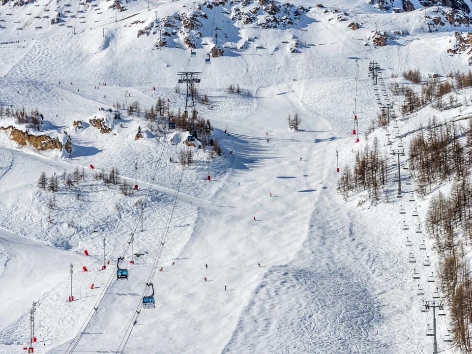 Snow and ski sports