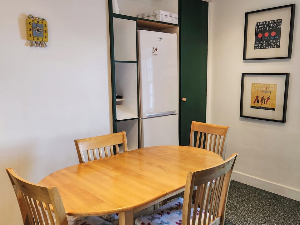 Kitchen/diner | Quay Cottage, Cramond, Edinburgh