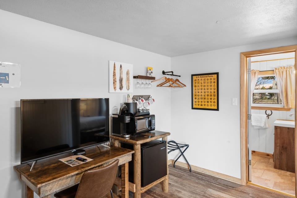 TV/Coffee and Tea Area