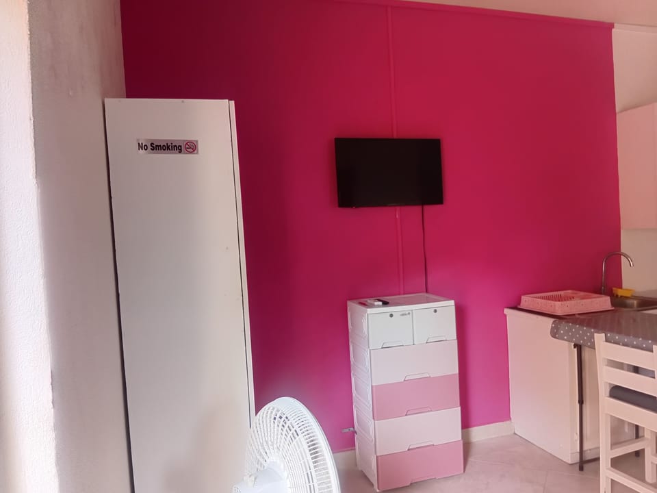 wardrobe and drawers