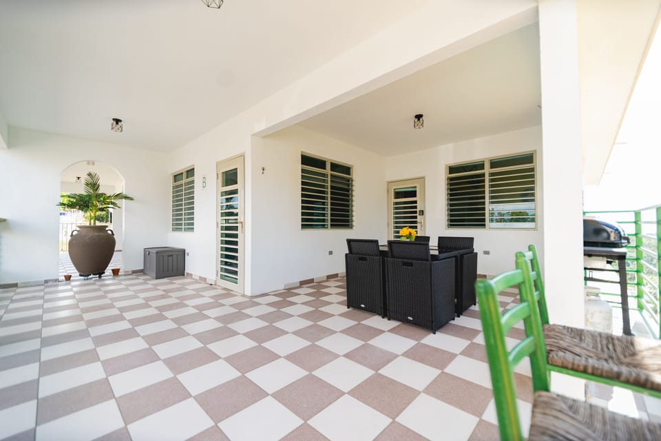 Balcony/Terrace/Entrance