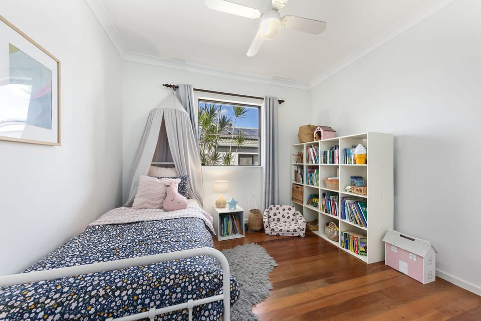 Childs Bed