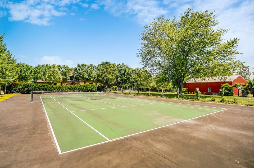 Sport court