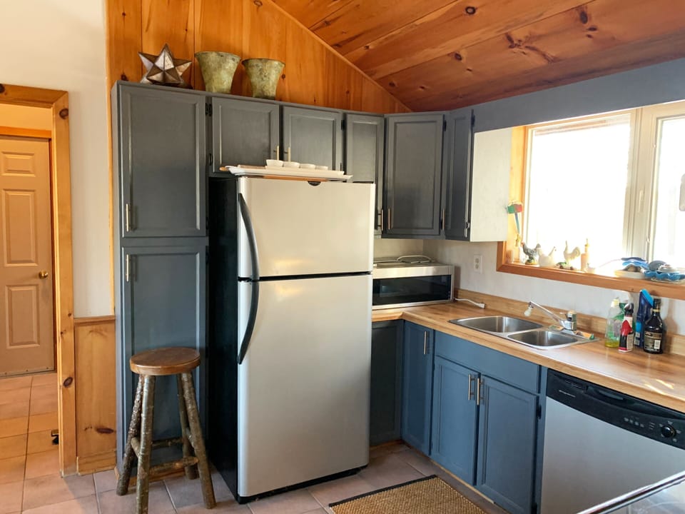 Well-equipped kitchen