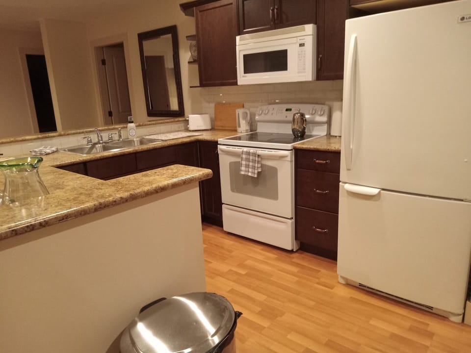 More of kitchen