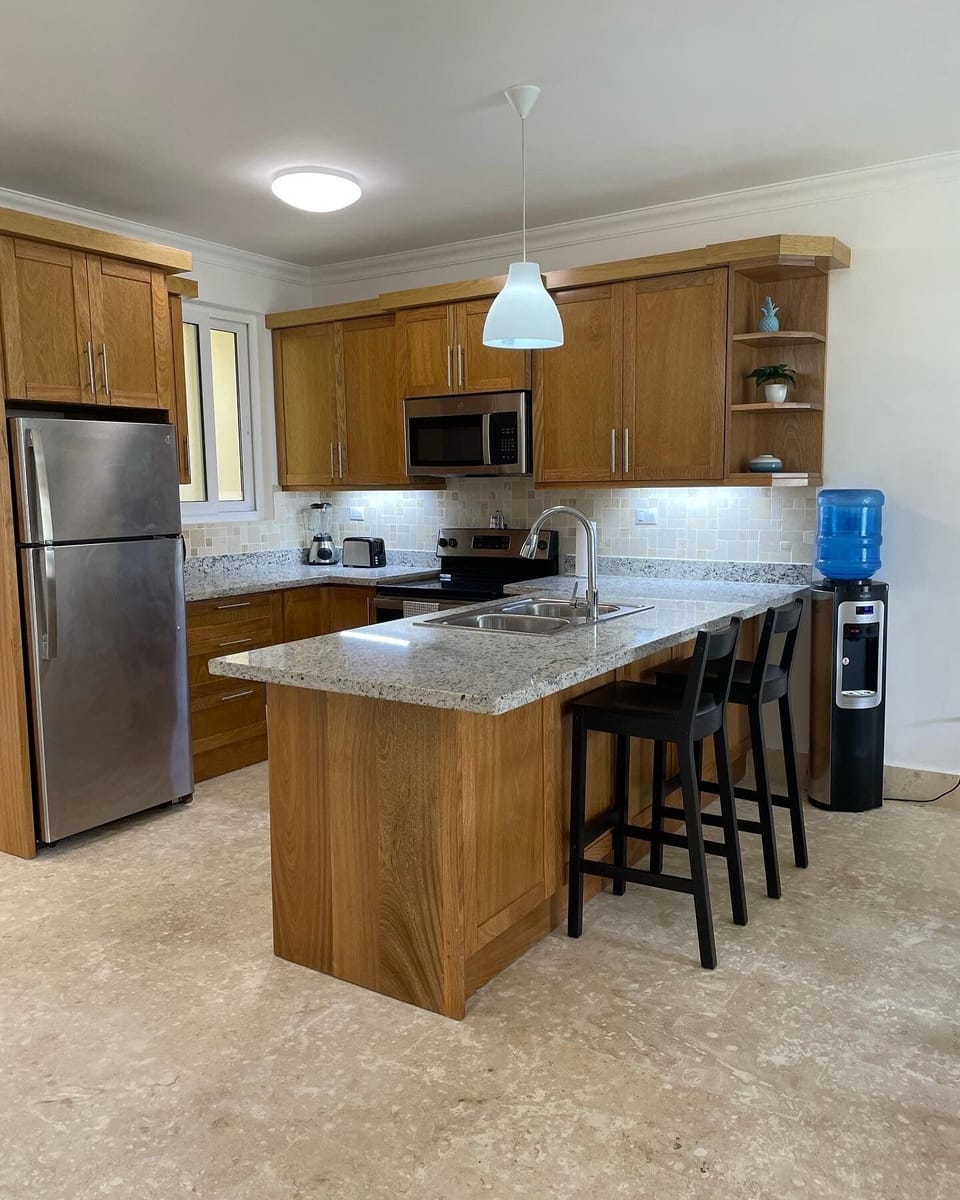 Chefs kitchen fully equipped. 
