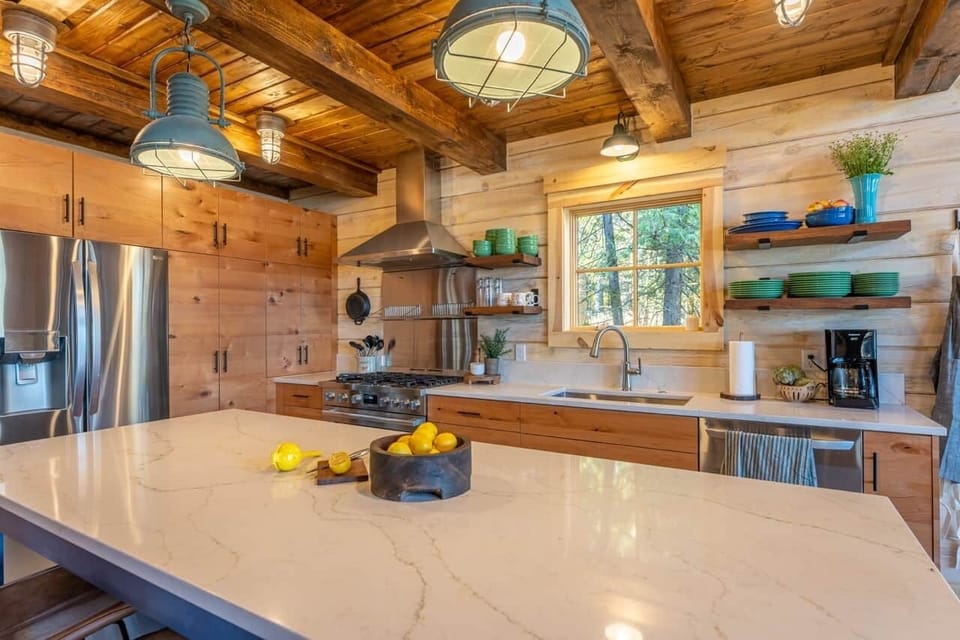 Chef's Kitchen - Fully Equipped 