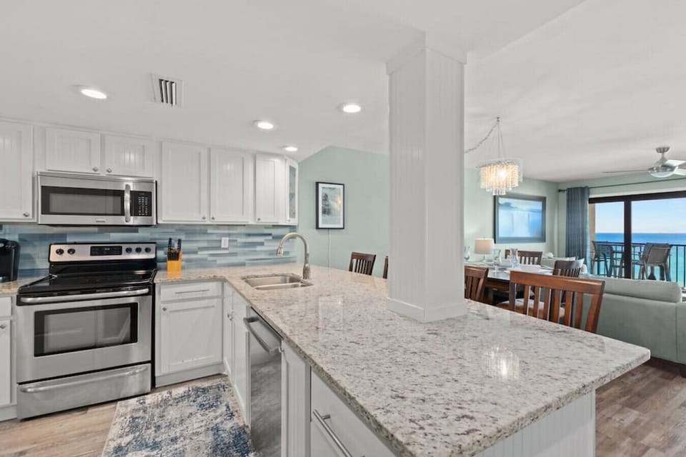 Gorgeous updated kitchen. Granite counters, stainless steel appliances, & fully-stocked for your stay.