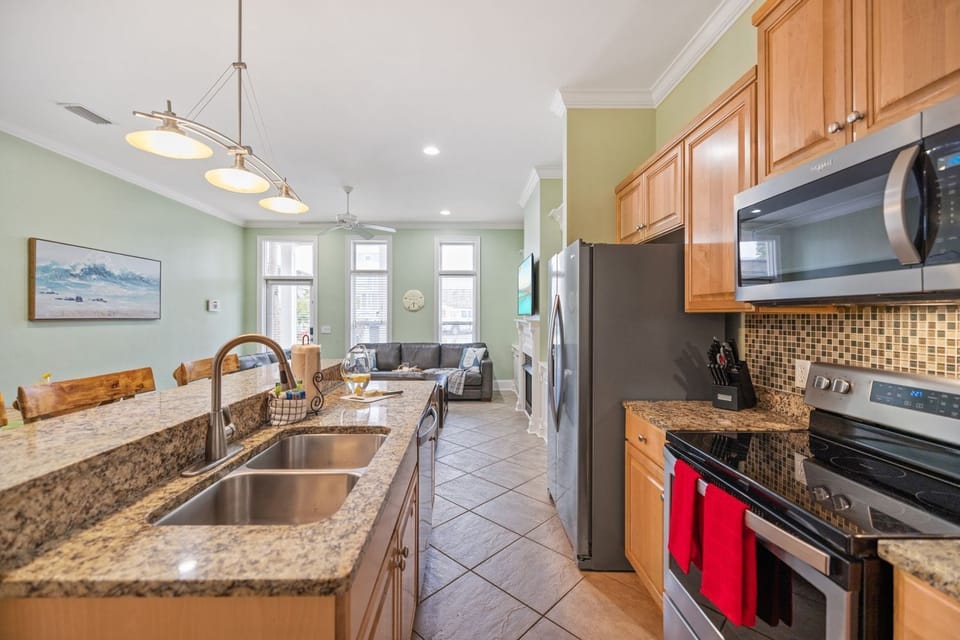 Fully Stocked Kitchen
