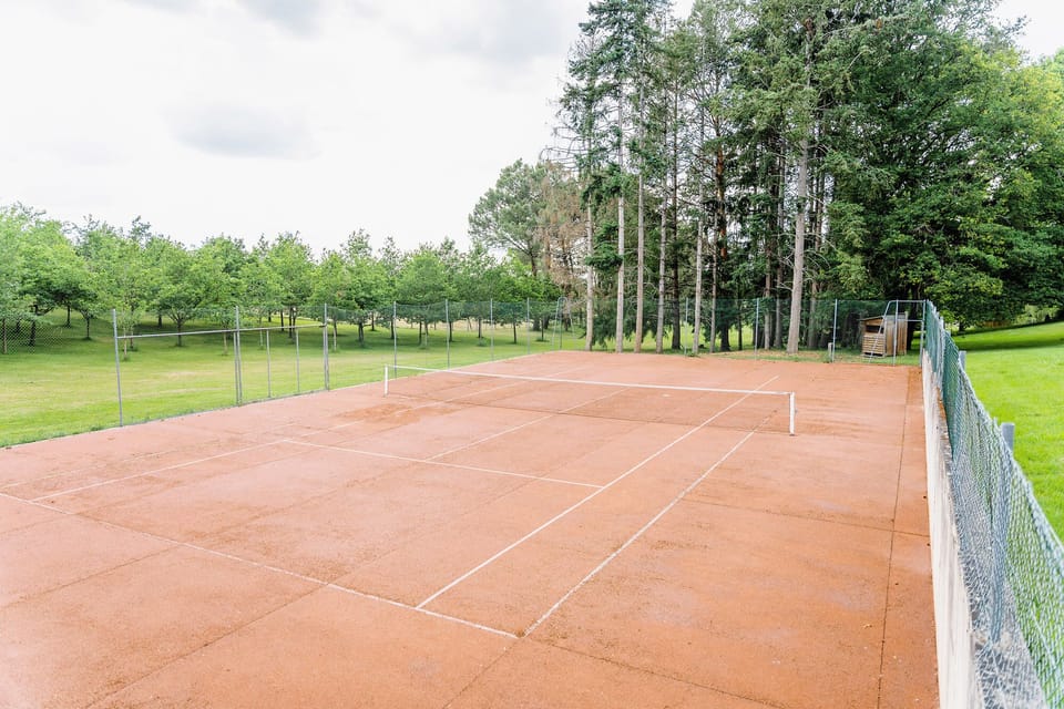 Sport court