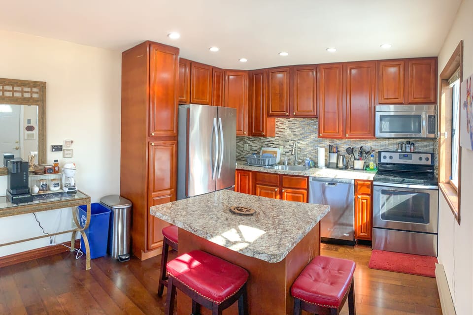 fully equipped kitchen