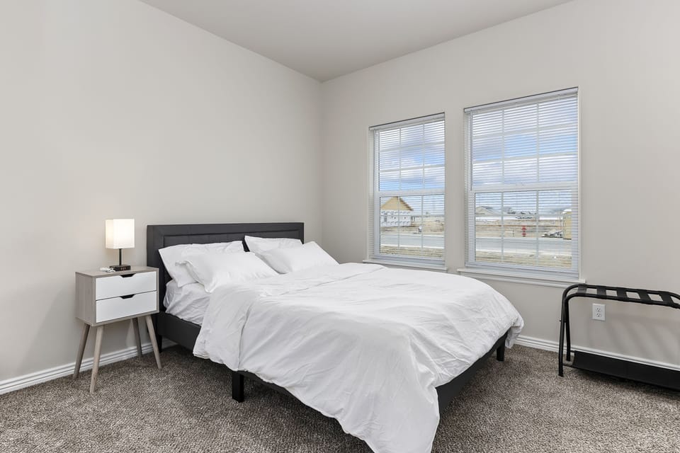 Bedroom 4 - Nectar Premium Memory Foams Queen Mattress