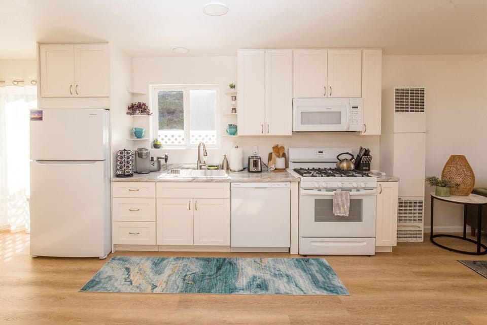 You can find everything you need, including coffee, tea, sugar, spices in the kitchen