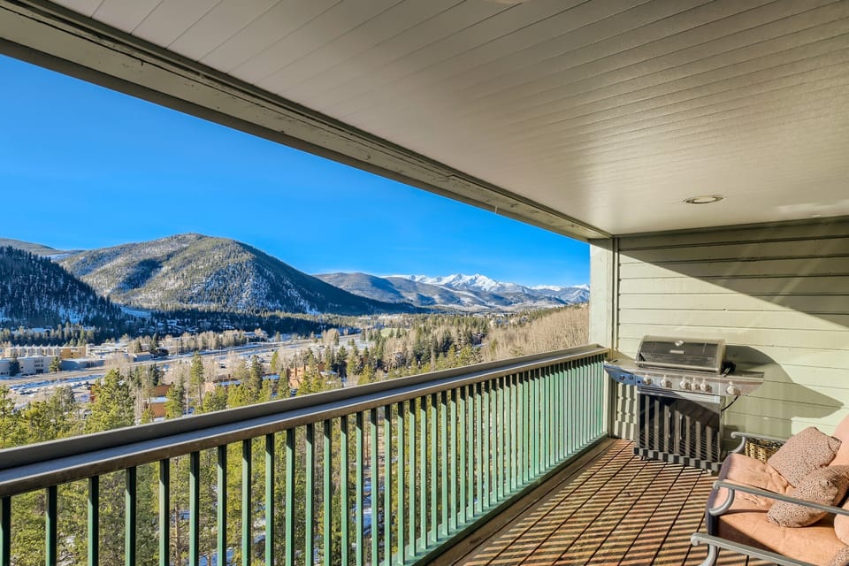 Private balcony views
