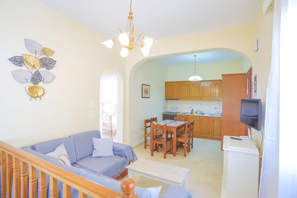 Lounge%2C dining and kitchen area