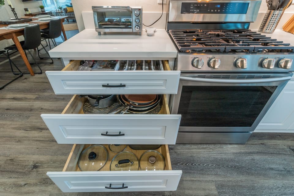 All of the kitchen tools you need to create an amazing dinner!