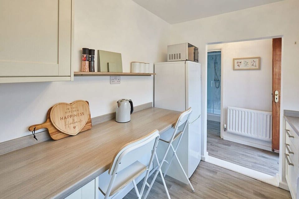 The Railway Cottage, Carlin How - Host & Stay