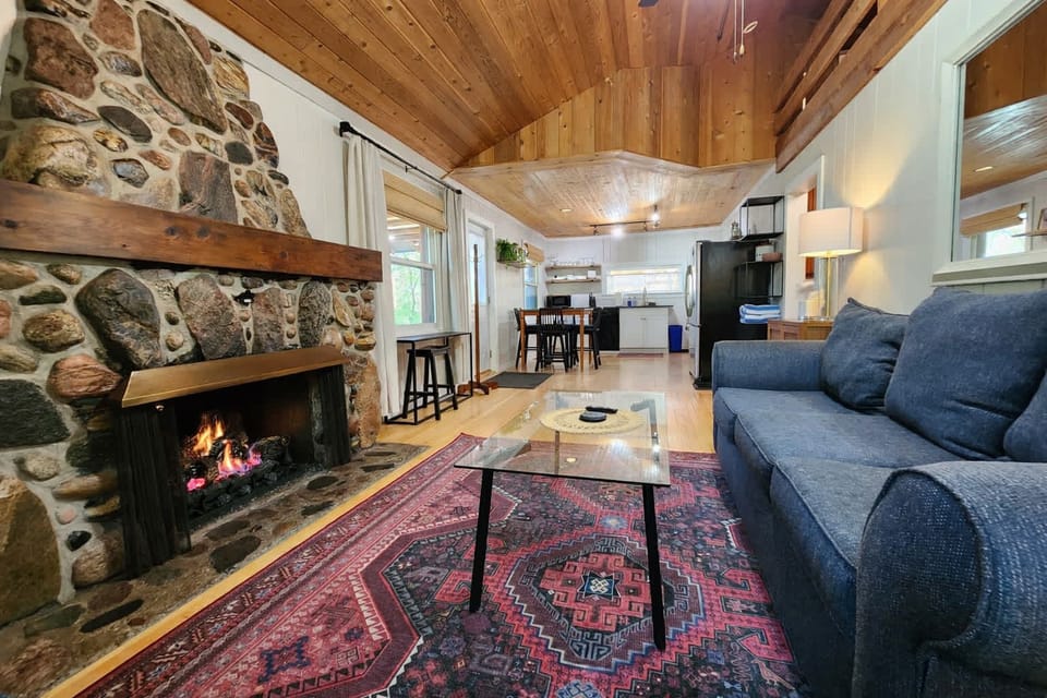 Living Flows into Kitchen, Dining, & Entertaining