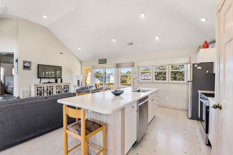 M253: Best of Both - S2O | Top Level Kitchen