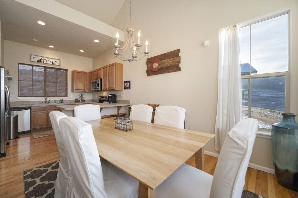 - Cozy living room with leather sofas and smart TV for streaming   - Warm up beside the fireplace after Winter Park ski adventures   - Spacious seating perfect for family gatherings and game nights