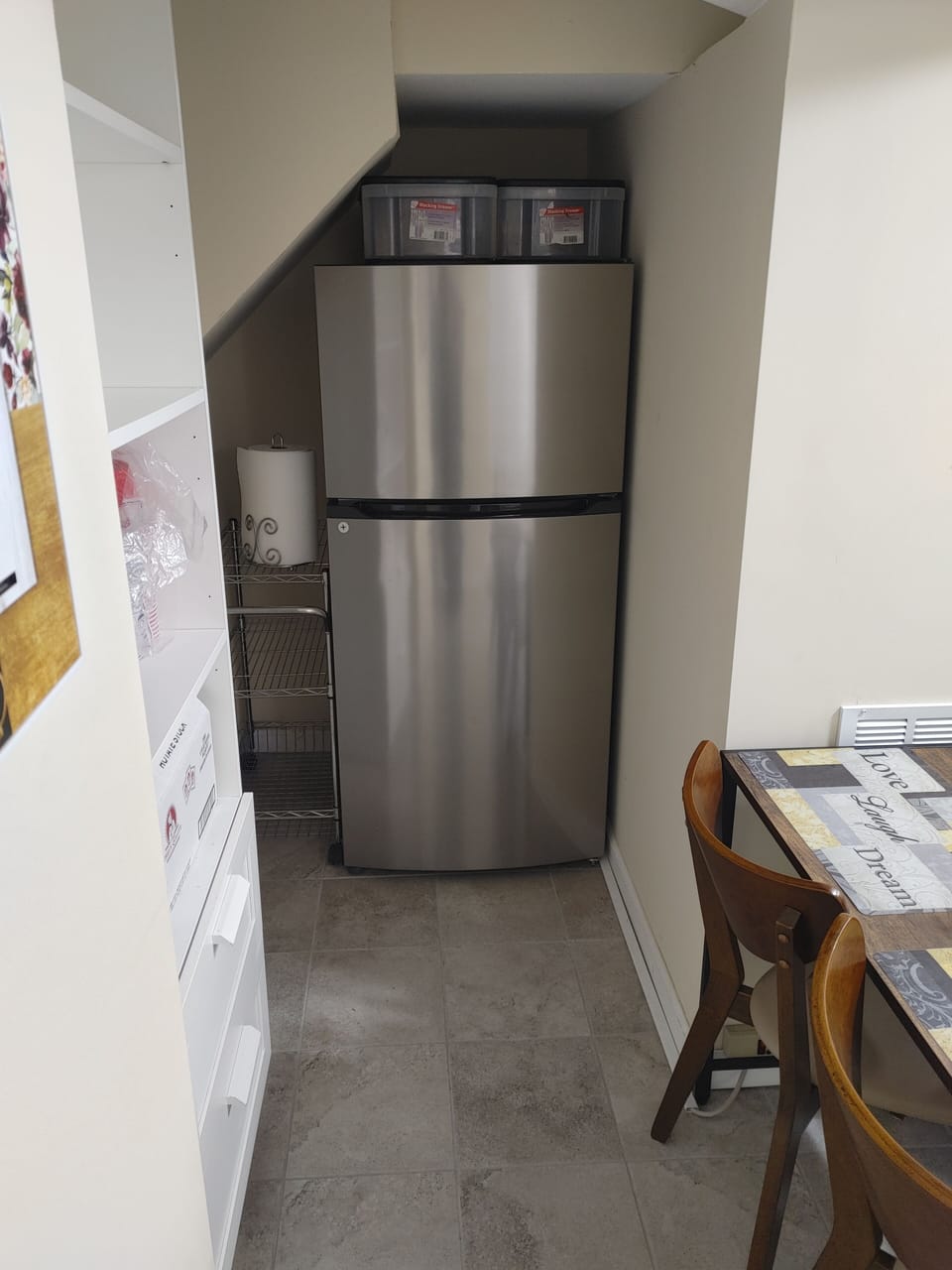 FRIDGE 