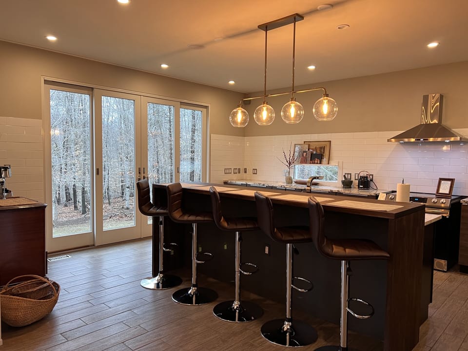 Kitchen bar